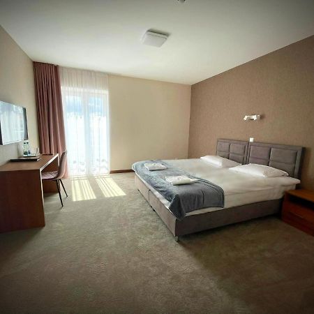 M&W Hotel Wronowski Łomża Esterno foto