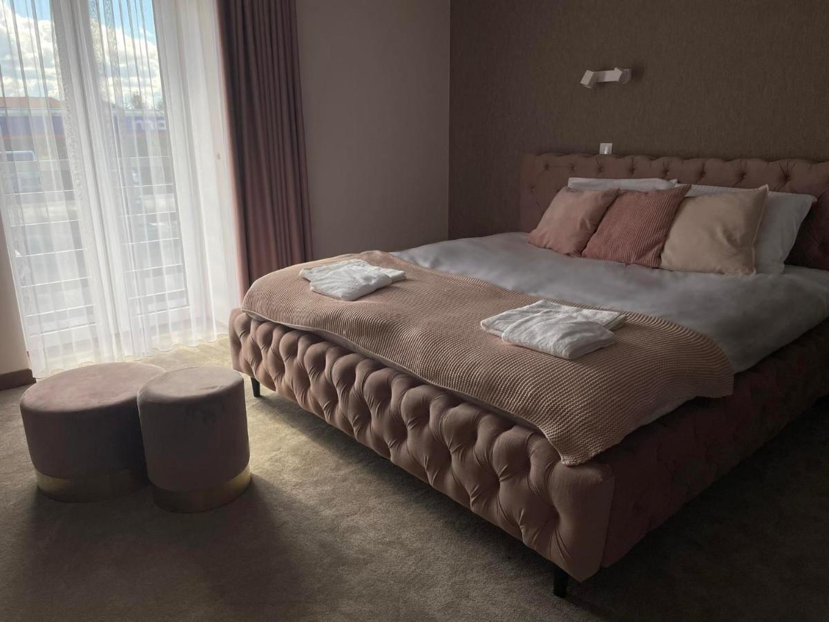 M&W Hotel Wronowski Łomża Esterno foto