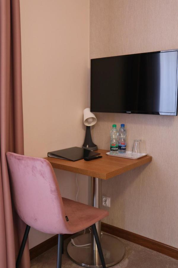 M&W Hotel Wronowski Łomża Esterno foto